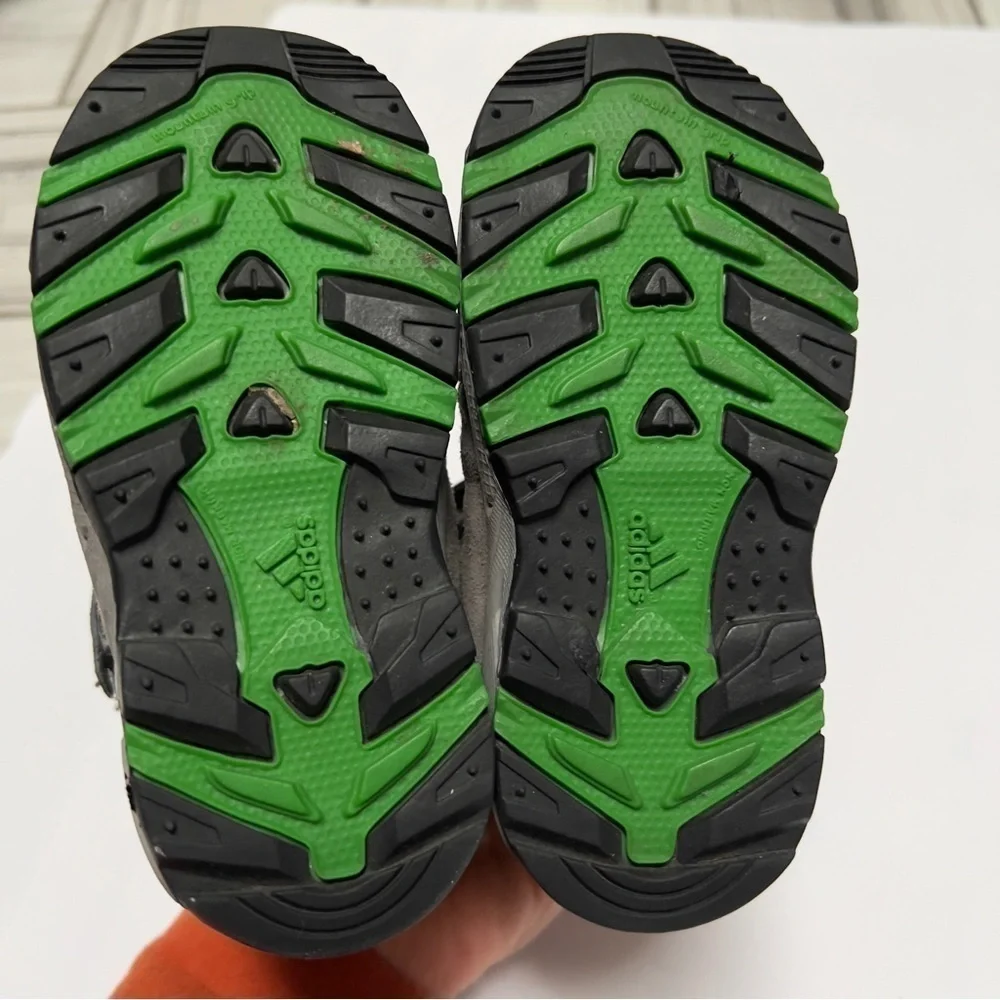 Adidas Outdoor Kids Powderplay Mountain Boots Climaproof Size 6
